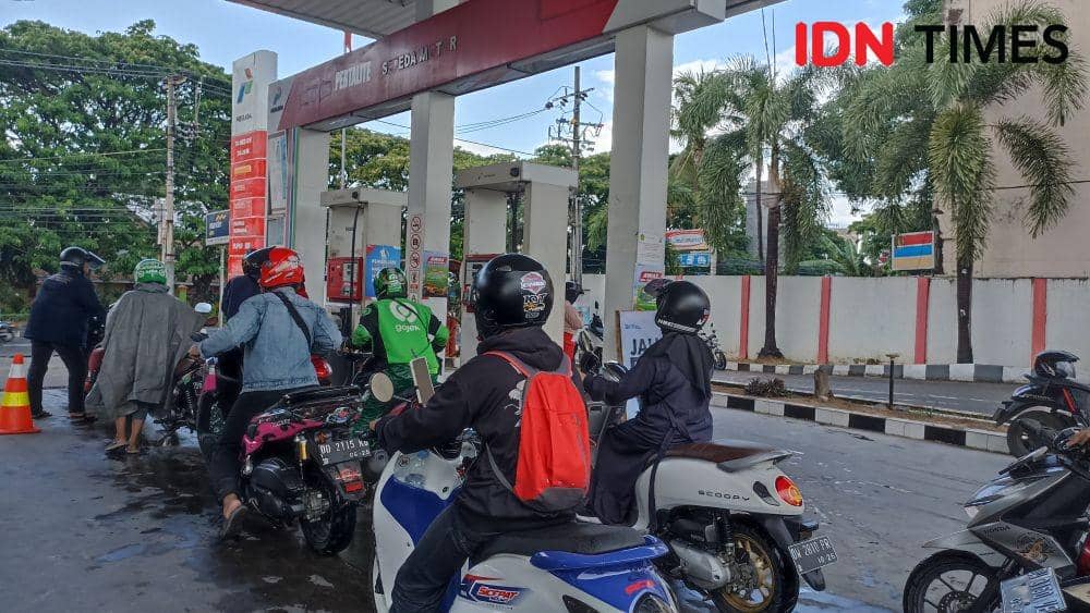 Harga BBM Naik, SPBU di Makassar Masih Jual Harga Lama