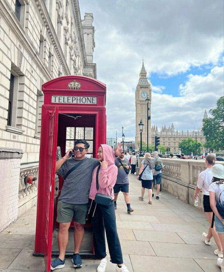 Nina Zatulini saat di Inggris (instagram.com/ninazatulini22)
