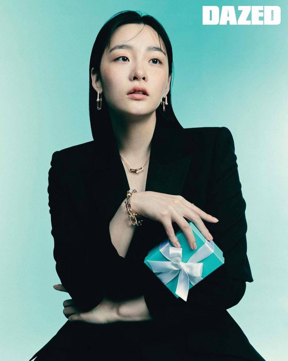 Kim Min Ha (instagram.com/minhakim__)