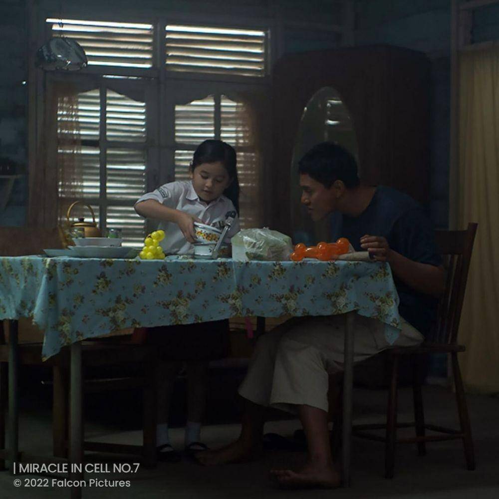 Film Miracle in Cell No.7 (Dok. Falcon Pictures)