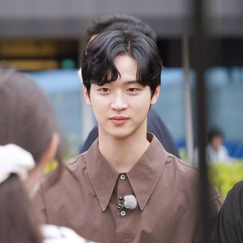 Jang Dong Yoon (instagram.com/dongyicompany.official)