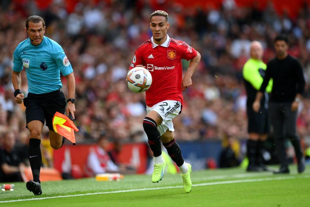 Antony Jalani Pemeriksaan di Kepolisian Manchester Selama 5 Jam
