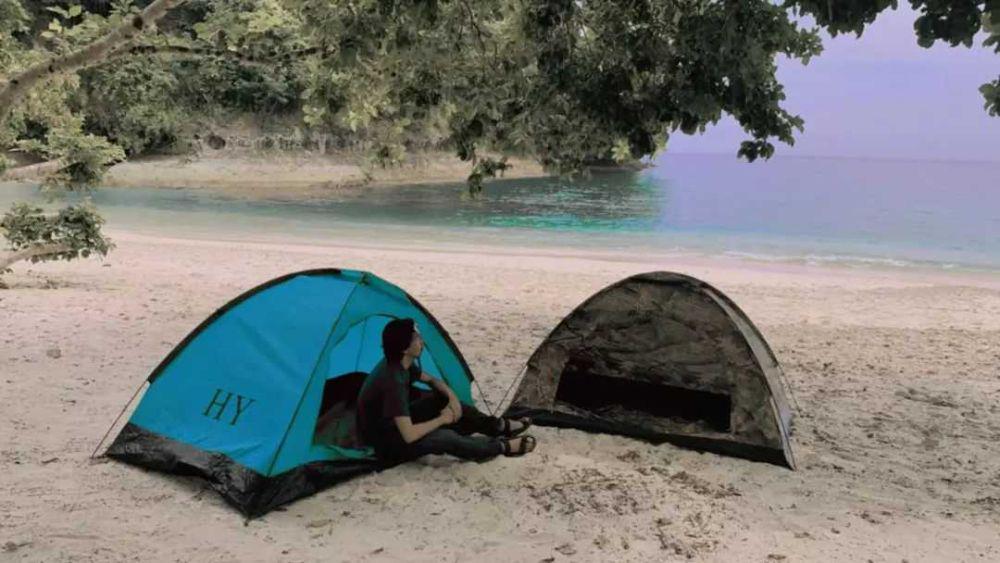5 Pantai di Lampung buat Camping, Menyatu dengan Alam, yuk!
