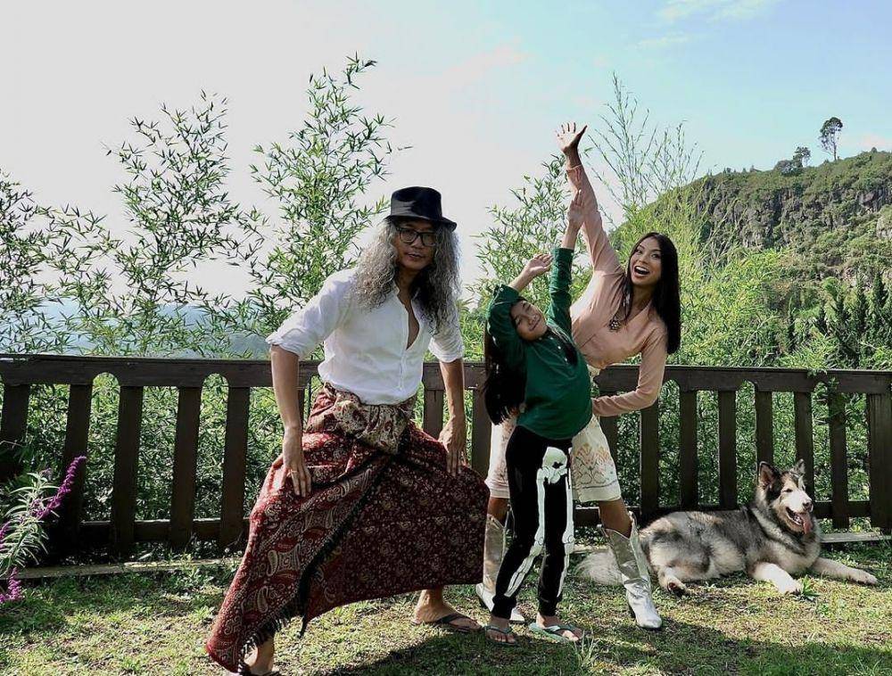 potret keluarga Shareefa Daanish (instagram.com/shareefadaanish)