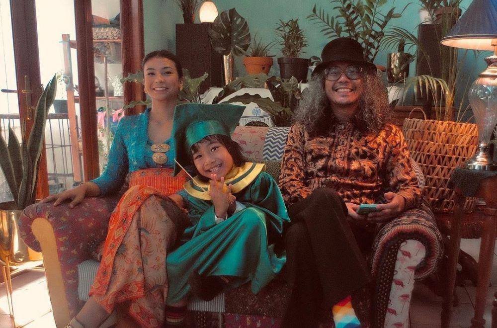potret keluarga Shareefa Daanish (instagram.com/shareefadaanish)