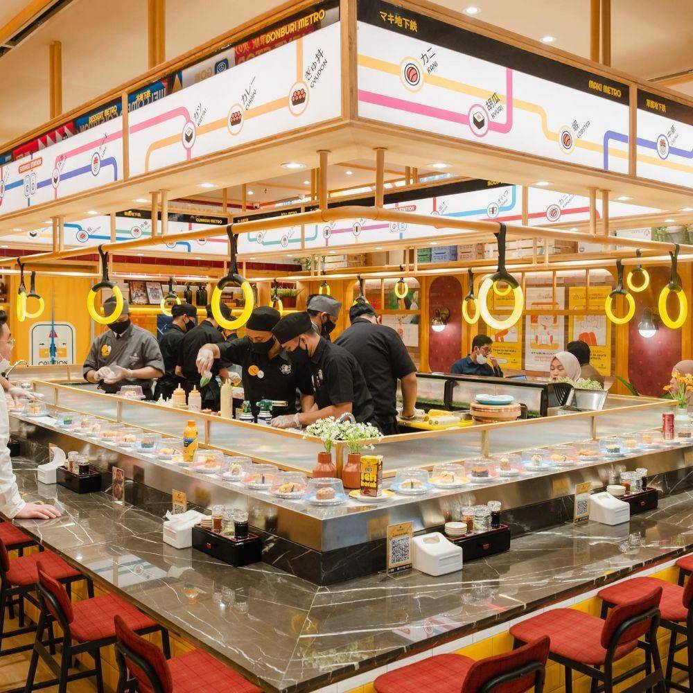 Potret suasana di dalam SUSHI GO! (instagram.com/hirogroup.id)