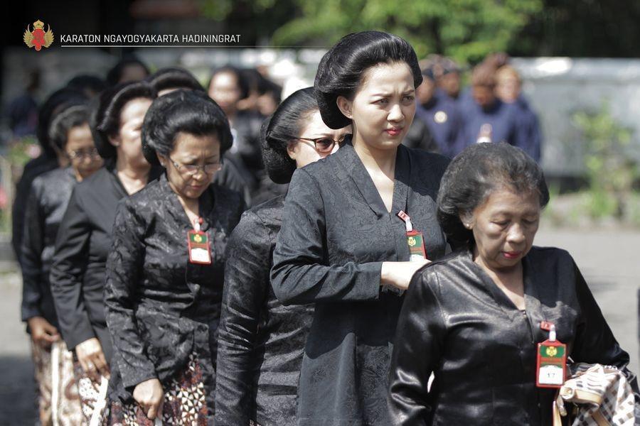 5 Fakta Menarik Pakaian Adat Janggan Hitam, Elegan dan Memesona