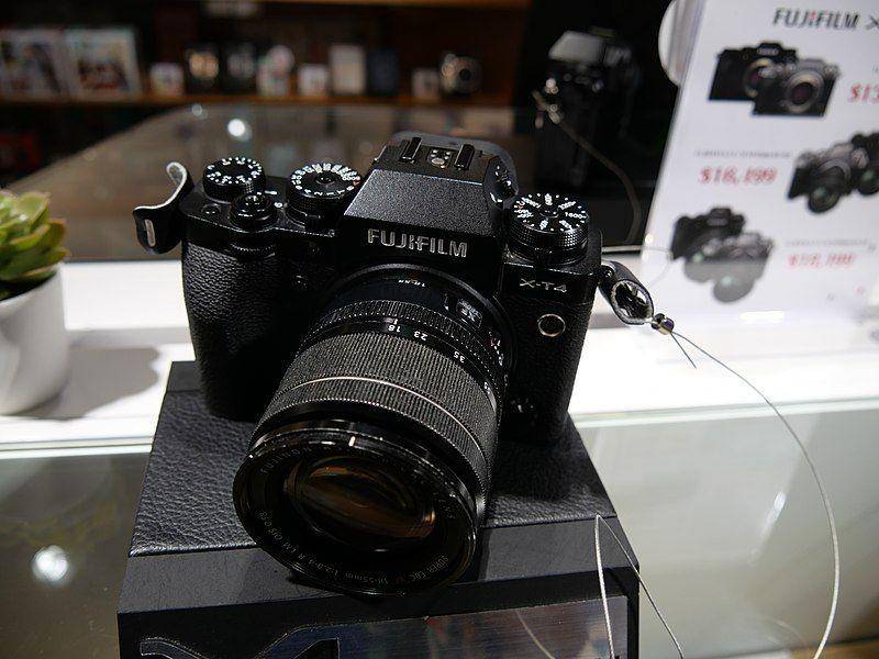 Fujifilm Xt4 (Wikimedia Commons/Peachyeung316)