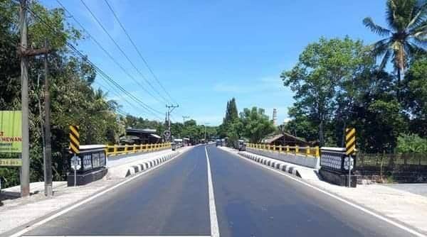 Jembatan Korleko yang sudah selesai dikerjakan. Jembatan ini berada satu jalur dengan ruas jalan Tanjung - Geres yang rusak parah. (dok. Dinas PUPR NTB)