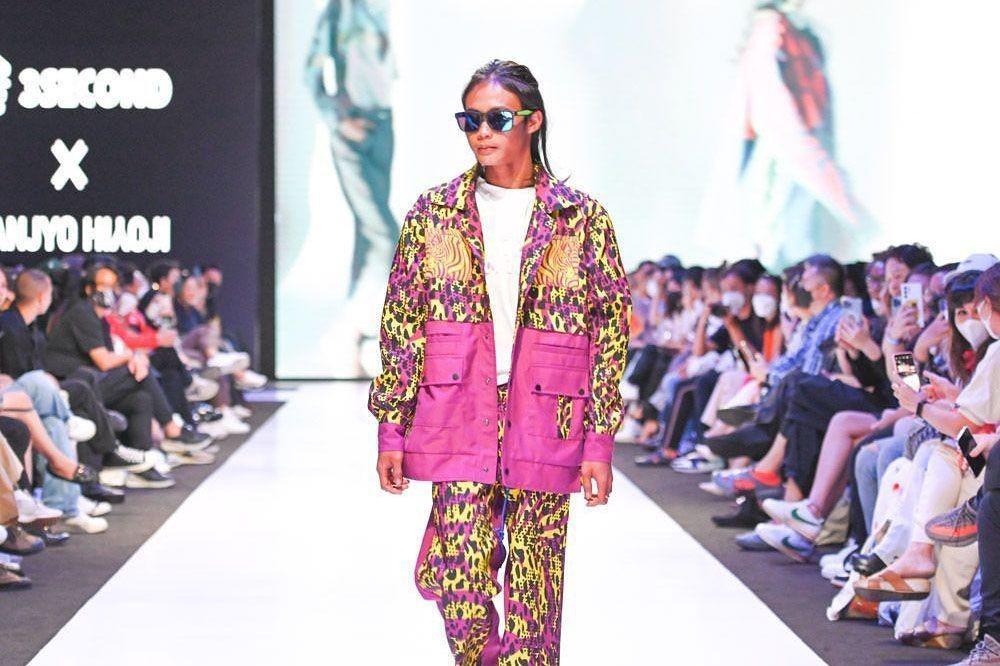10 Potret Bonge di Runway Jakarta Fashion & Food Festival 2022, Kece!