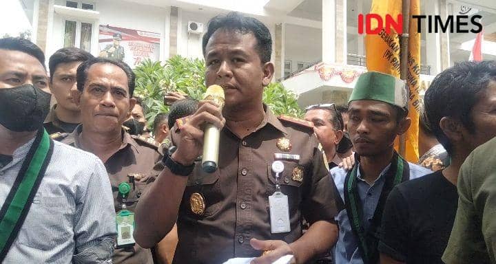 Foto Kepala Kejari Bima Andhie Fajar Arianto (IDN Times/Juliadin)