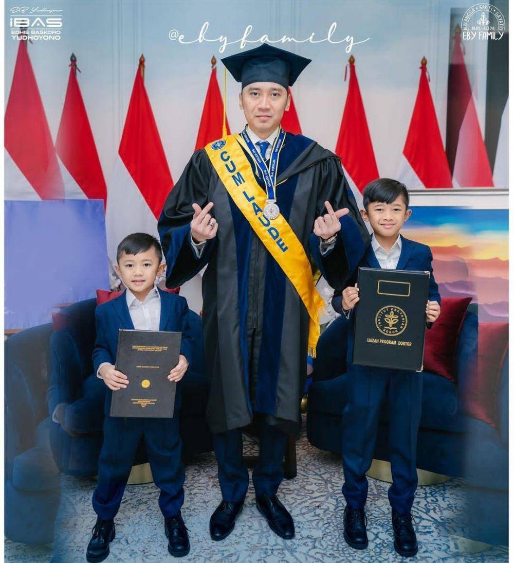 potret Ibas Yudhoyono dan putra (instagram.com/ibasyudhoyono)