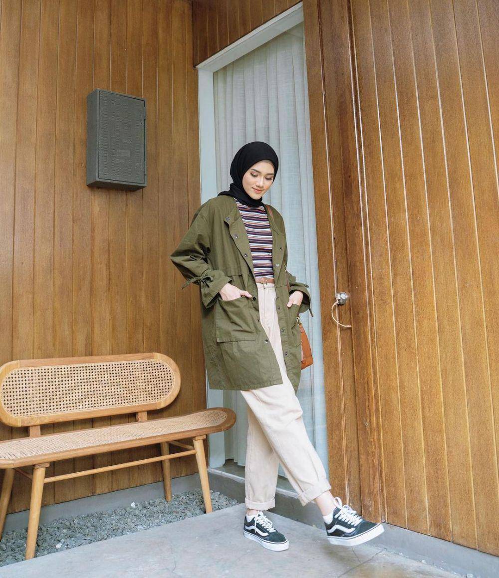 ide outfit nonton ke bioskop ala Rania Sukandari (instagram.com/raniaskdr_)