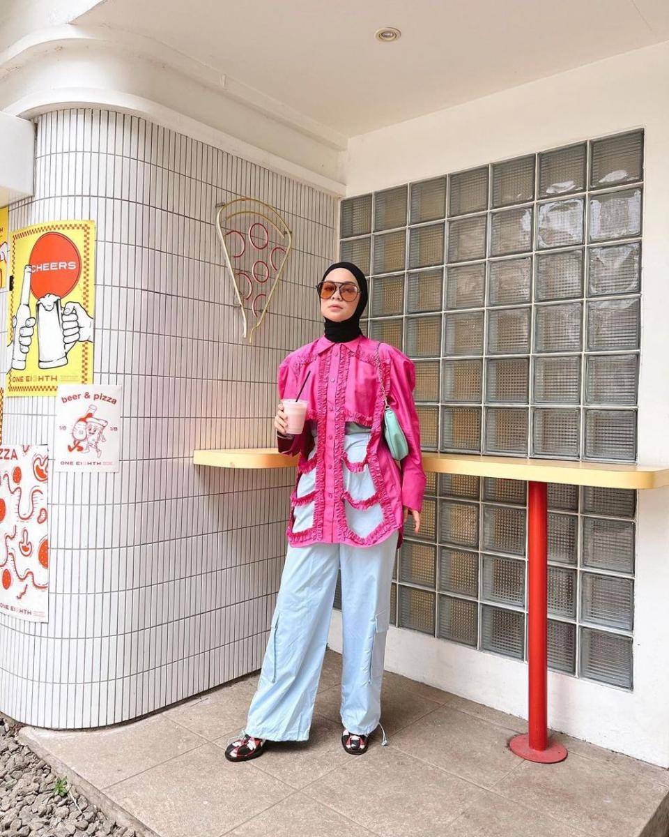 Gaya cewek kue ala Tantri Namirah (instagram.com/tantrinamirah)
