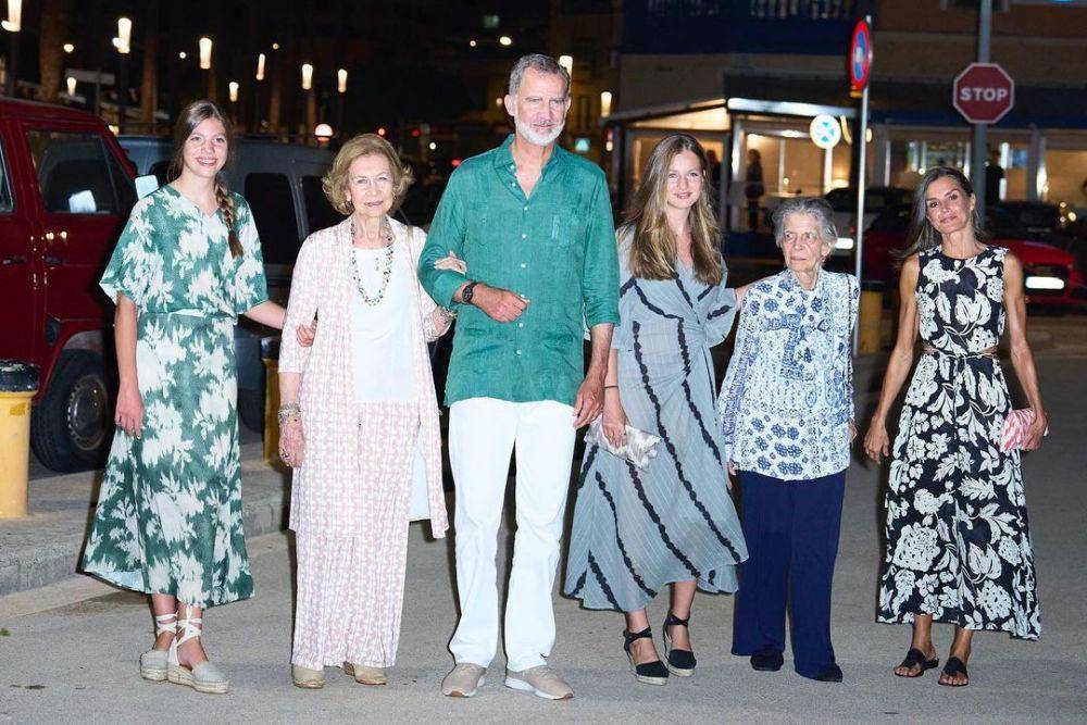 Infanta Sofia usai makan malam keluarga di Ola de Mar Restaurant, Palma de Mallorca, Spanyol, 6 Agustus 2022 (instagram.com/josegegundez)