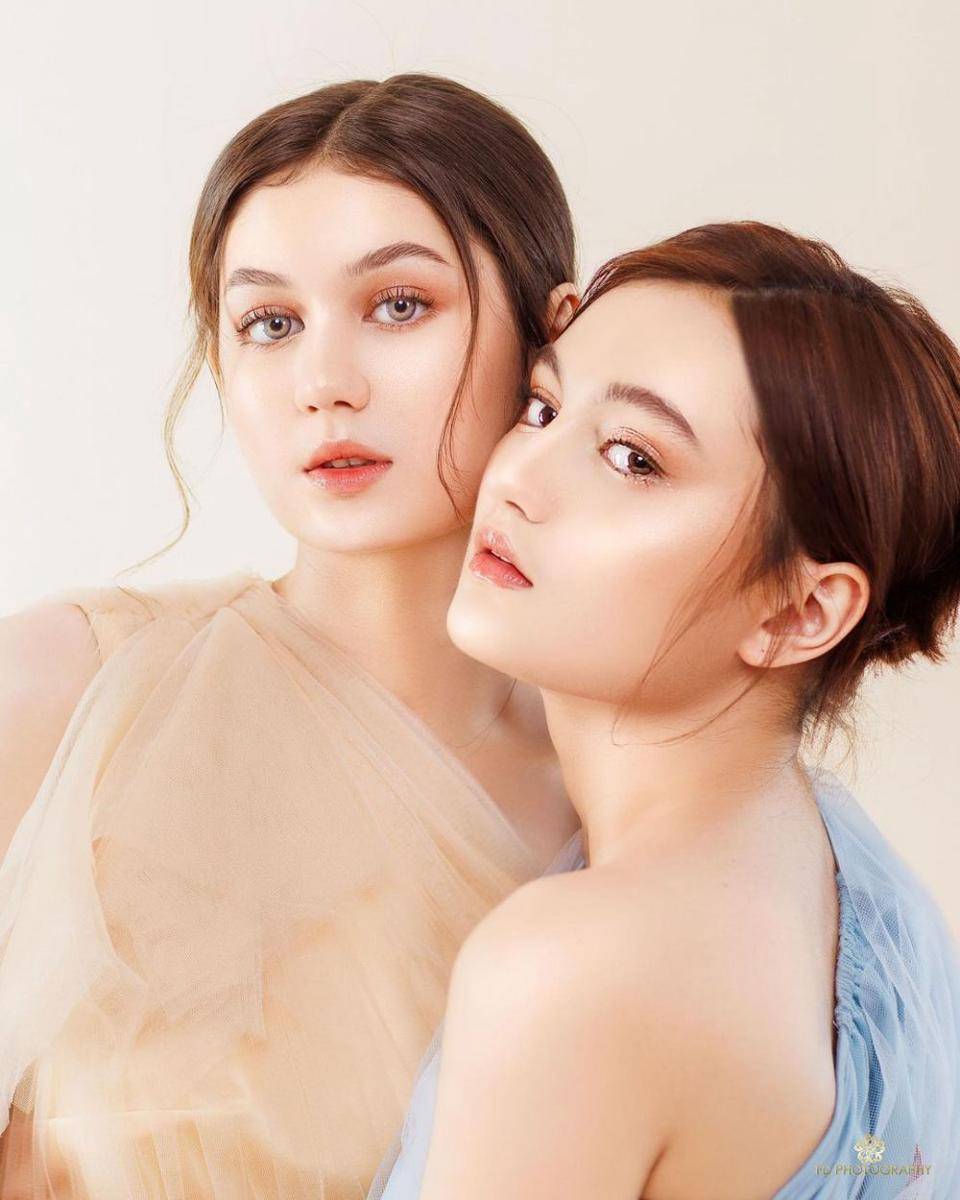 photoshoot Zoe dan Laura Abbas (instagram.com/fdphotograpgy90)