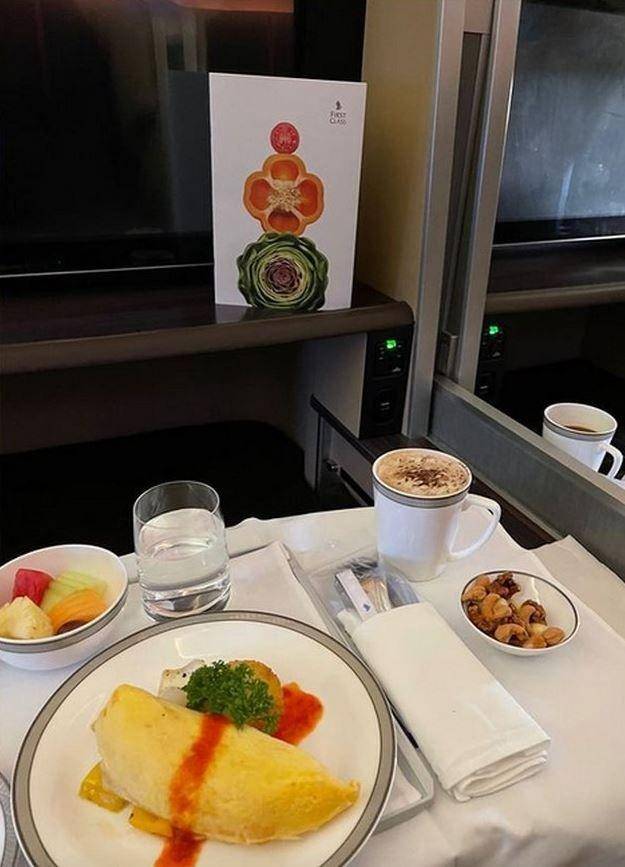 Syahrini balik ke Singapura (instagram.com/princessyahrini)