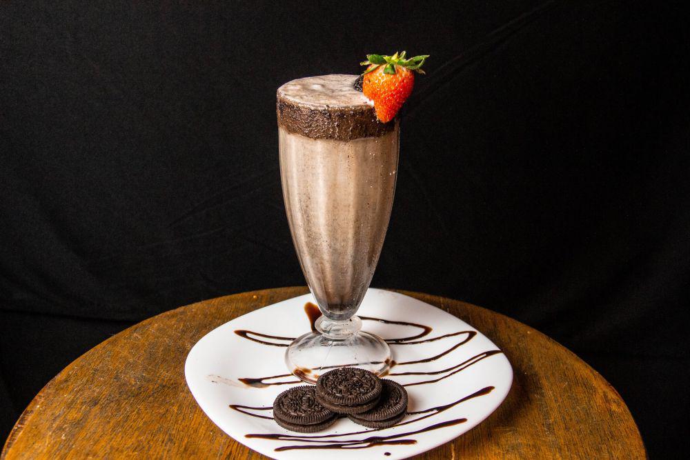 Resep Milkshake Cookies and Cream, Cuma Butuh 4 Bahan!
