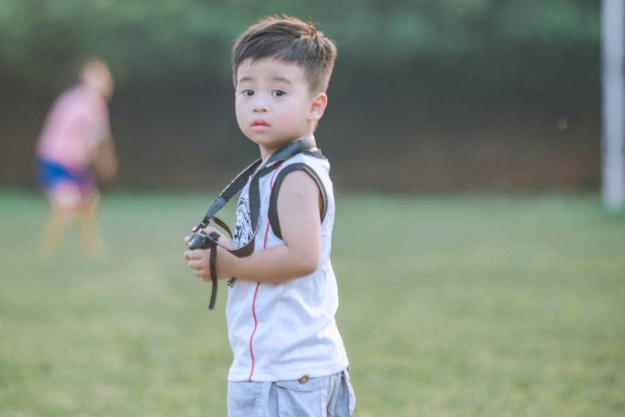 ilustrasi anak laki-laki (pexels.com/@soldiervip)