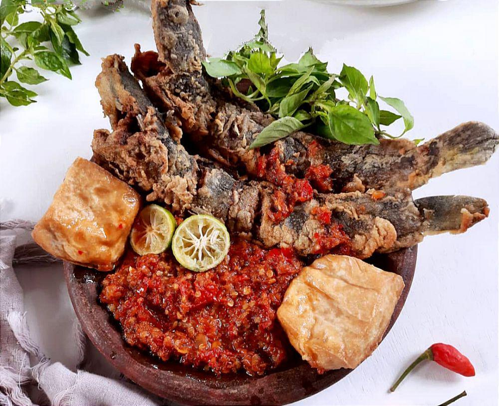Resep Pecel Lele Sambal Kencur, Pedasnya Nendang di Lidah!