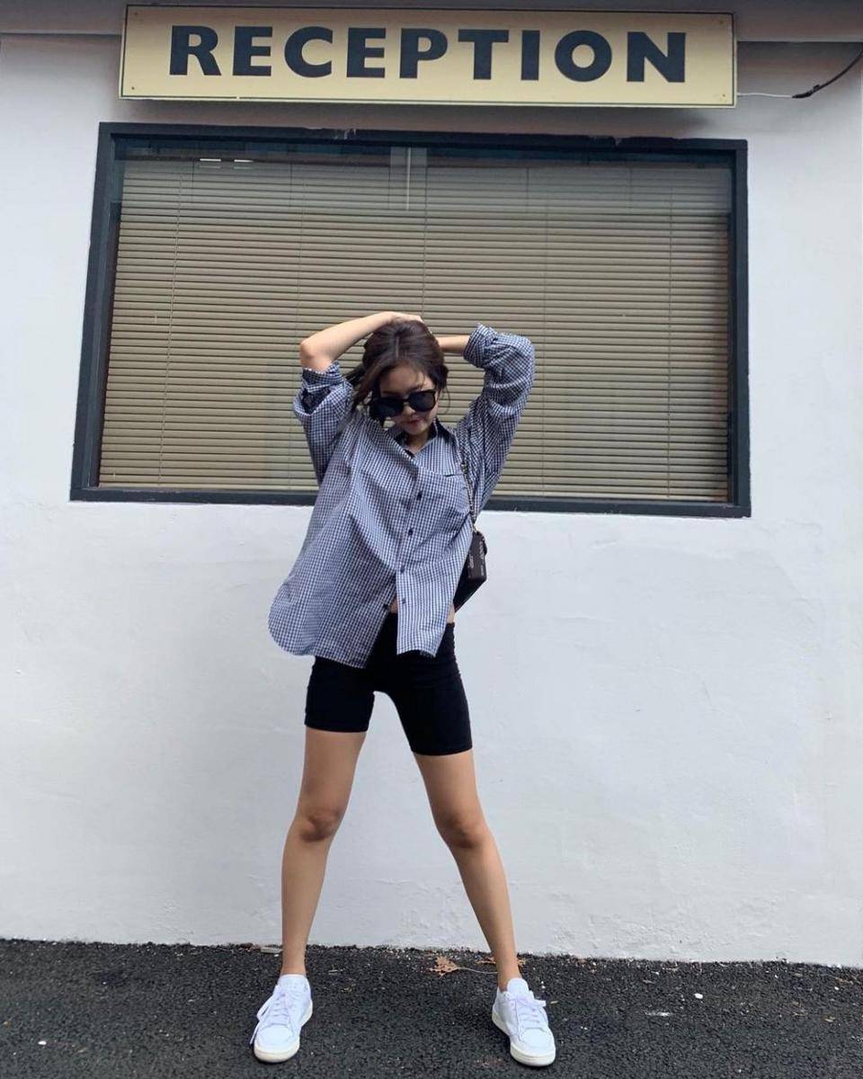 outfit ke Dufan ala Jennie BLACKPINK (Instagram.com/jennierubyjane)