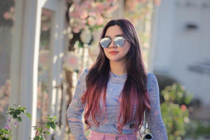 10 Potret Vicky Shu di Los Angeles, Cewek Kue Mode On!