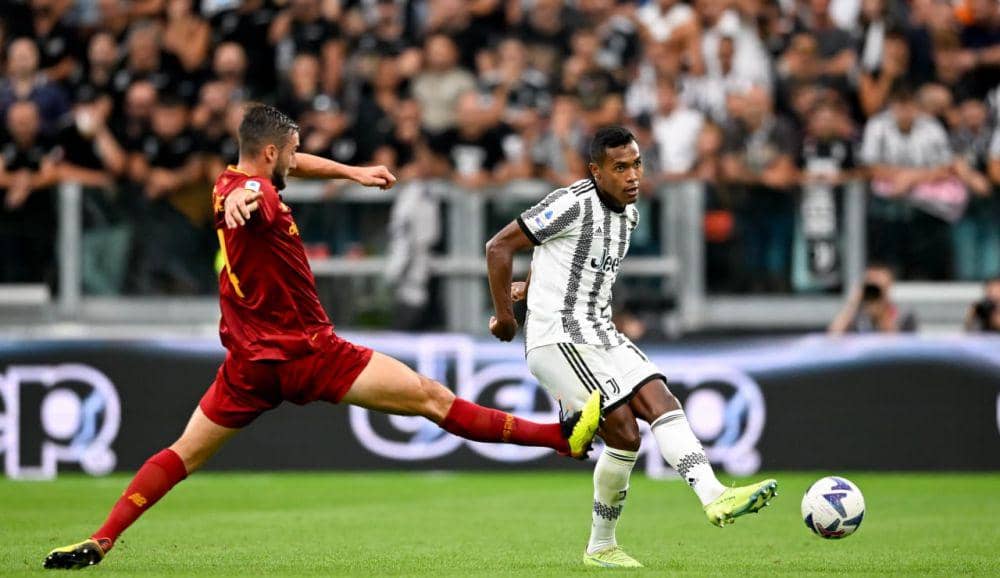 Alex Sandro (juventus.com)