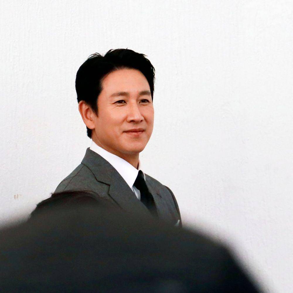 Lee Sun Kyun (post.naver.com/호두앤유ent)