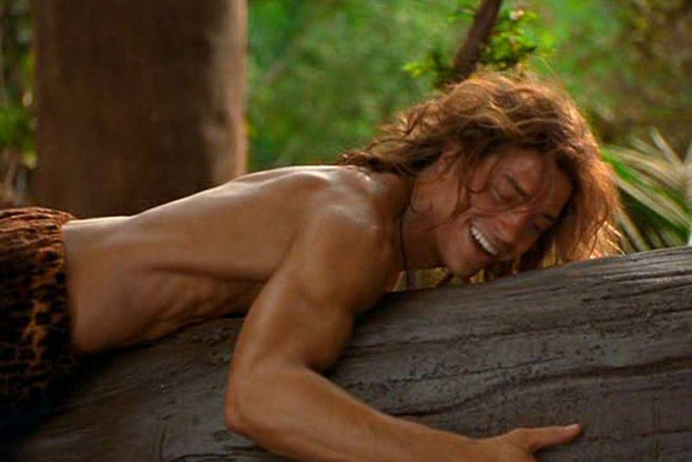 Brendan Fraser dalam film George of the Jungle (dok. Walt Disney Pictures/George of the Jungle)