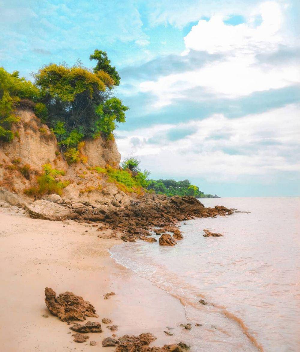 Pantai Jumiang (instagram.com/ale_rek)