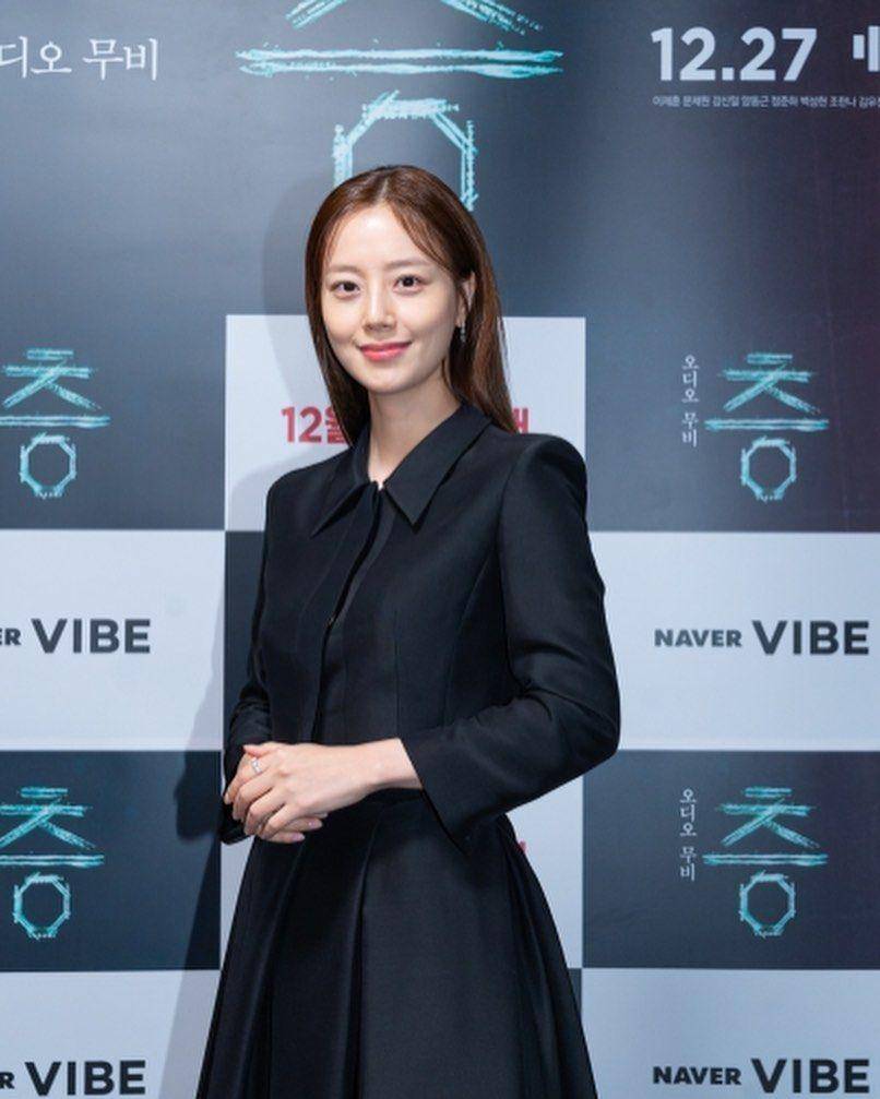 Moon Chae Won (instagram.com/moonchaewon_official)