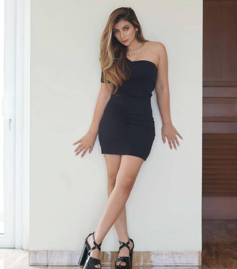 Sarah Kheil (instagram.com/sarahkheil)