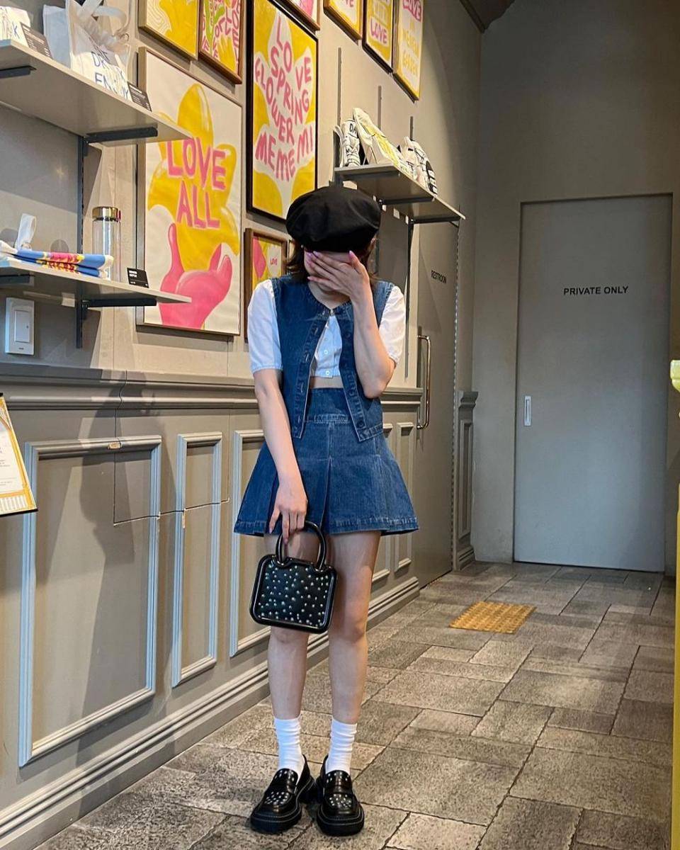 Outfit musim panas member Red Velvet (Instagram.com/ @todayis_wendy)
