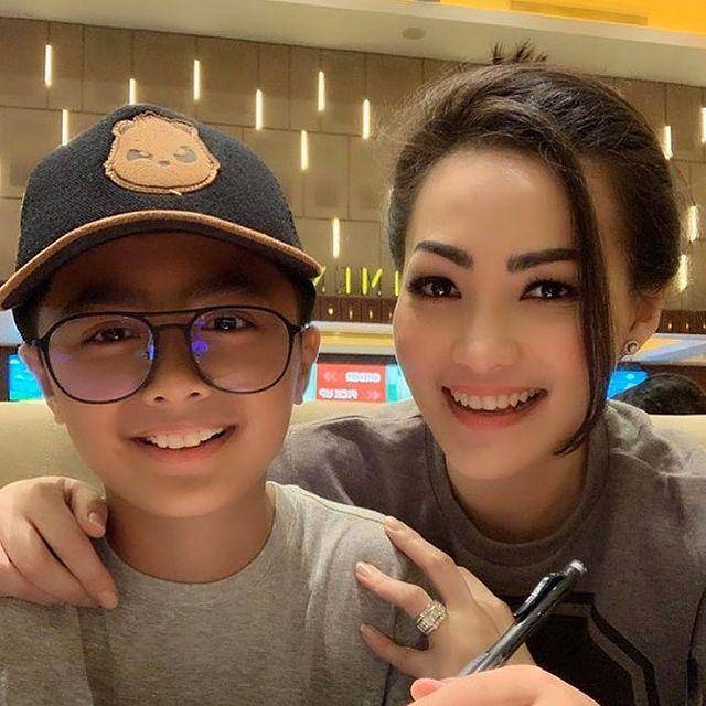 potret Christy Jusung dan anak lelakinya (instagram.com/christyjusung)