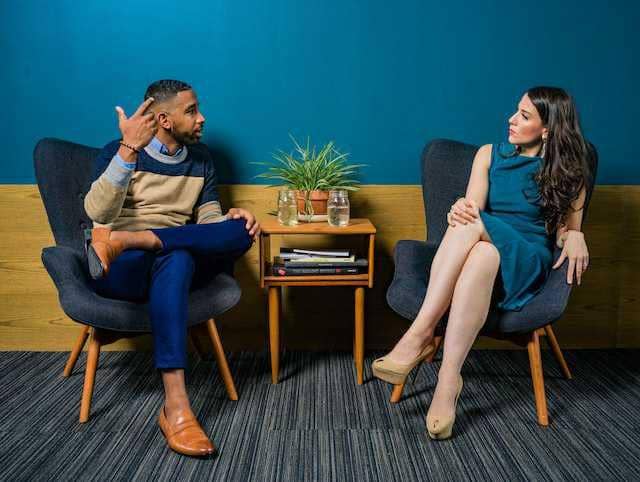 ilustrasi wanita dan pria (pexels.com/Jopwell)