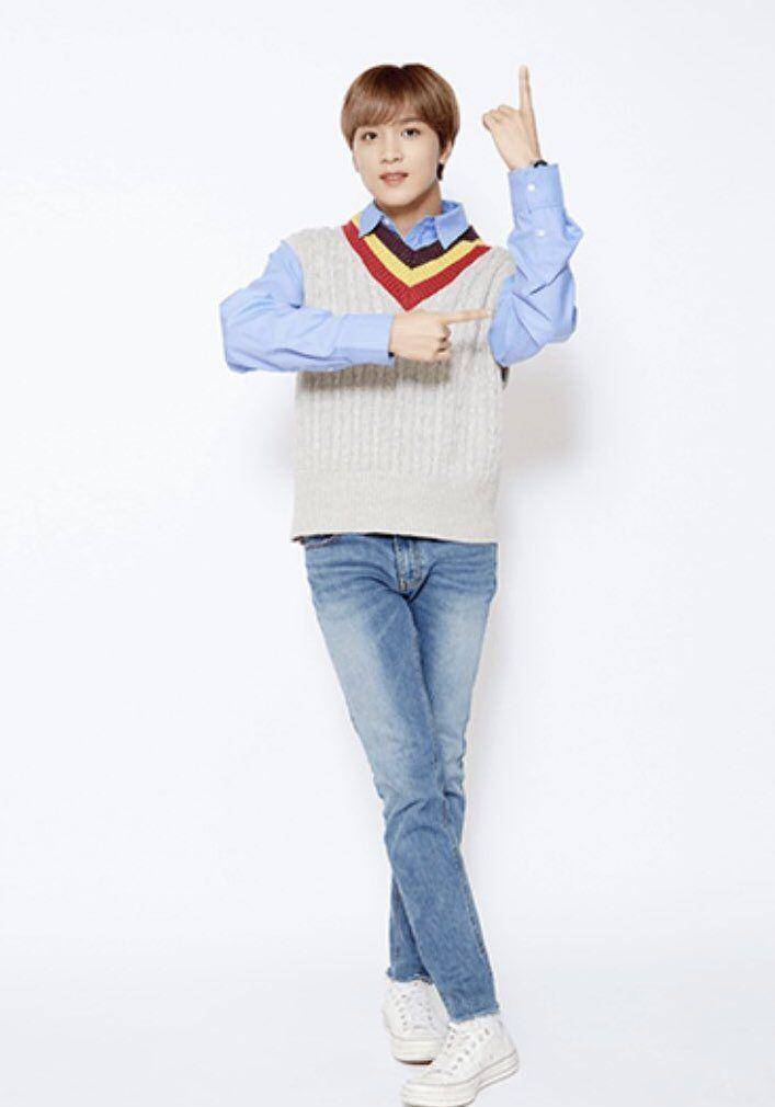 vest Haechan NCT (twitter.com/TheDailyNoona)