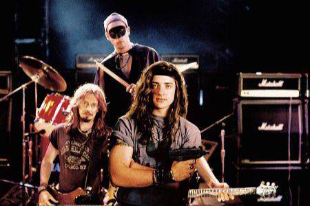 Brendan Fraser, Steve Buscemi, dan Adam Sandler dalam film Airheads (dok. 20th Century Fox/Airheads)