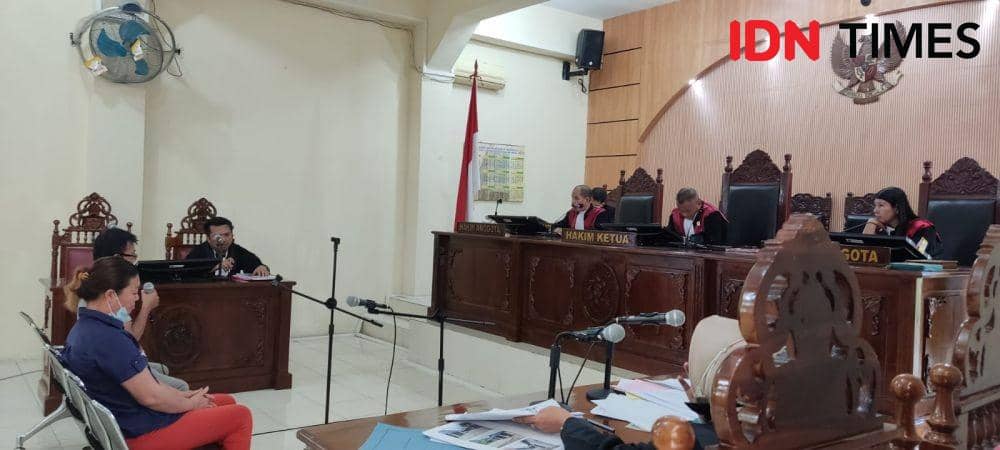 Sidang lanjutan kekerasan yang terjadi di kerangkeng bupati langkat nonaktif Terbit Rencana (IDN Times/ Bambang Suhandoko)