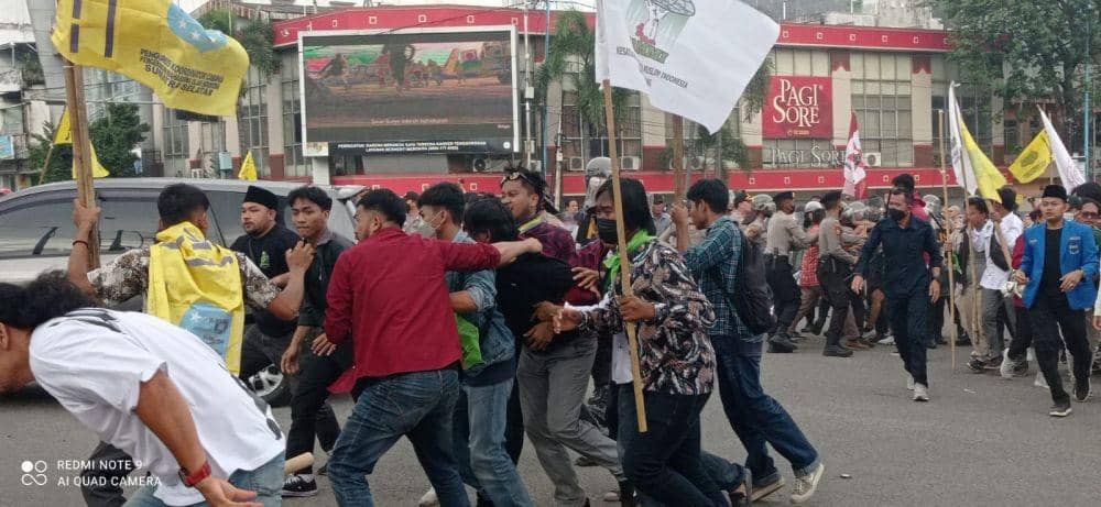 Polisi Tangkap 8 Orang Buntut Pengadangan Rombongan Wapres