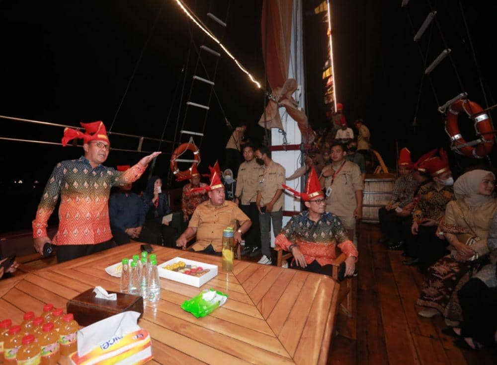 Acara pembukaan Festival F8 di anjungan Pantai Losari Makassar, Rabu (7/9/2022). Dok. Humas Pemkot Makassar