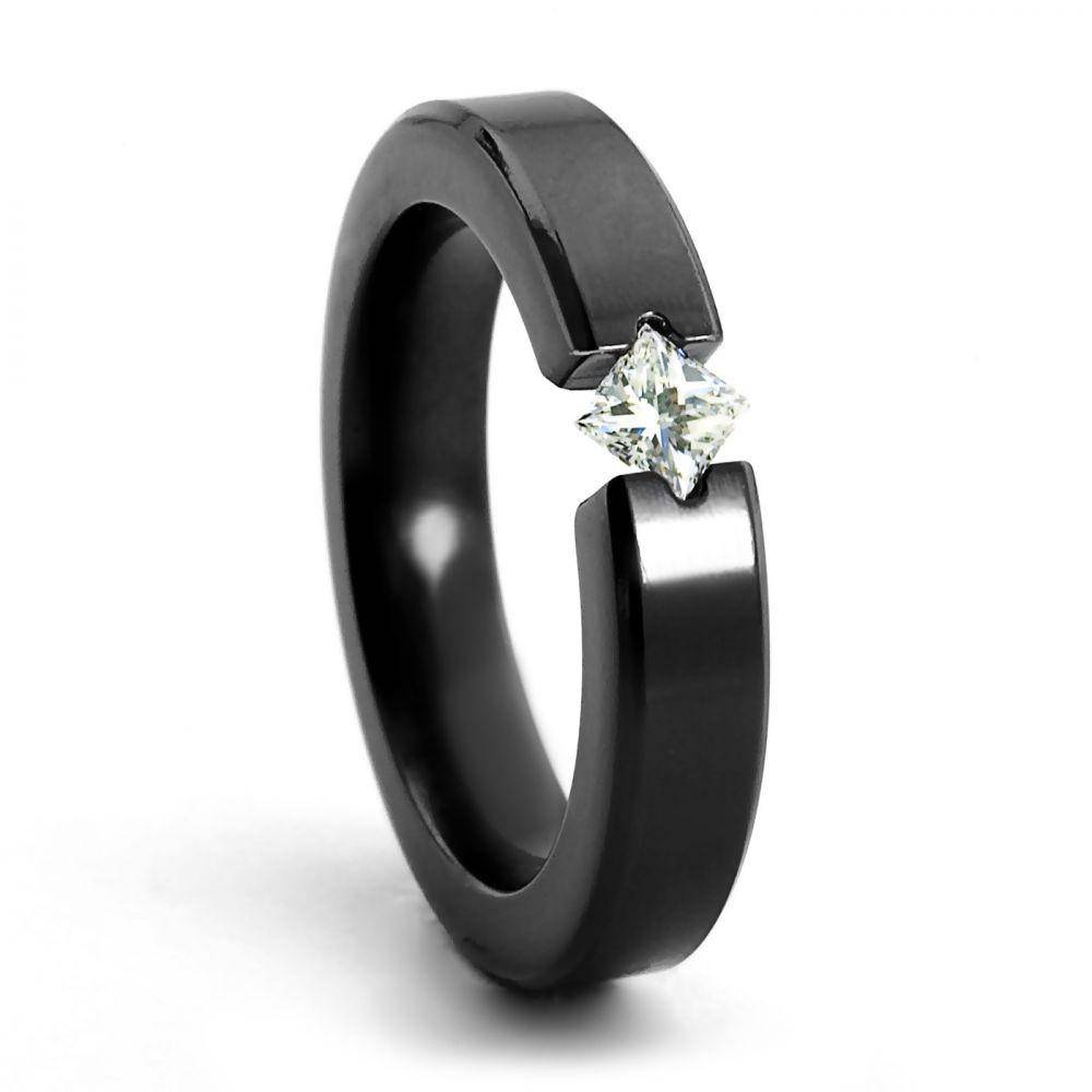 Rekomendasi cincin tunangan selain emas (titaniumjewelery.com))