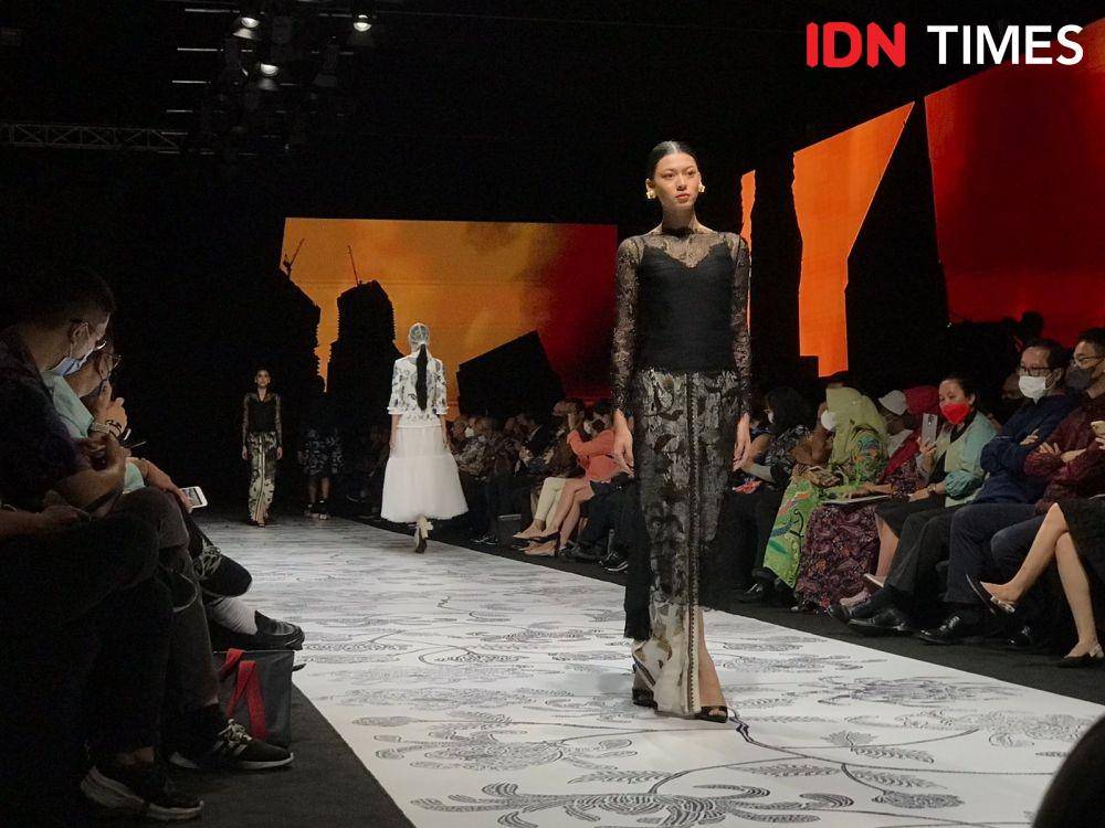 Fashion Show 'Lorong Waktu' Lakon Indonesia x Cahyo di JF3 Fashion Festival (6/9/2022) IDN Times/Mitha Aullia