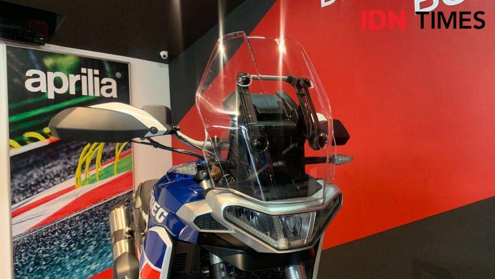 Desain lampu depan dan windshield Aprilia Tuareg 660 (IDN Times/Fadhliansyah)