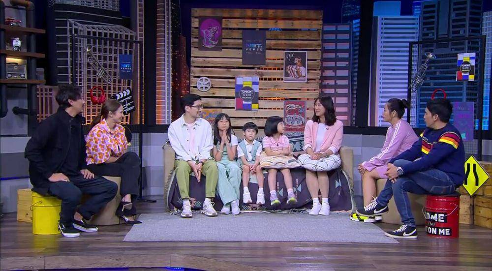 Kimbab Family dengan seleb dan pejabat Indonesia (youtube.com/TonightShowNet)