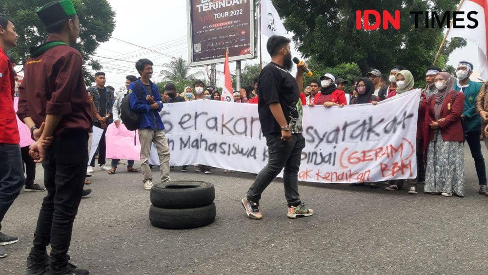 Tolak BBM Naik, Mahasiswa Binjai: Di Mana Hati Nurani Pak Presiden?