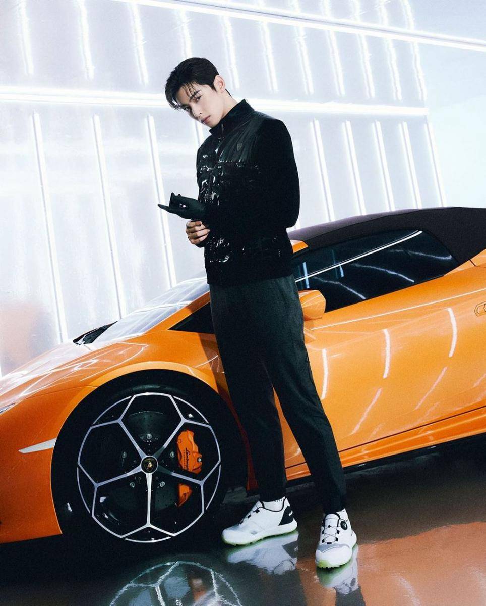 Cha Eun Woo (instagram.com/masterbunnyedition_korea)