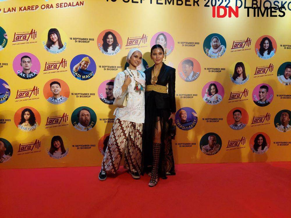 Artis di gala premier film Lara Ati (dok. IDN Times/Aulia Supintou/)