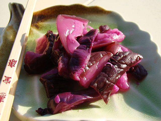 ilustrasi shibazuke (Vegan Feast Catering, CC BY 2.0, via Wikimedia Commons)