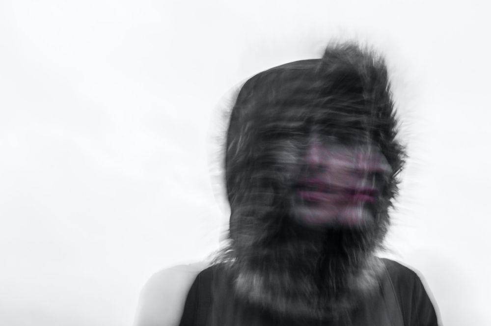 ilustrasi delirium (unsplash.com/Ehimetalor Akhere Unuabona)