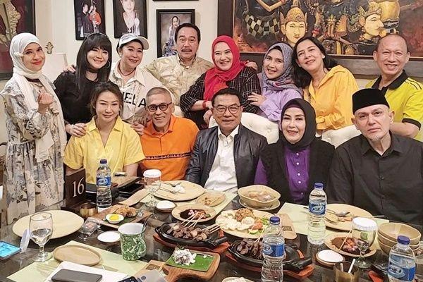 10 Potret Artis Jadul Era 80-an Kumpul, Reuni Kecil-kecilan